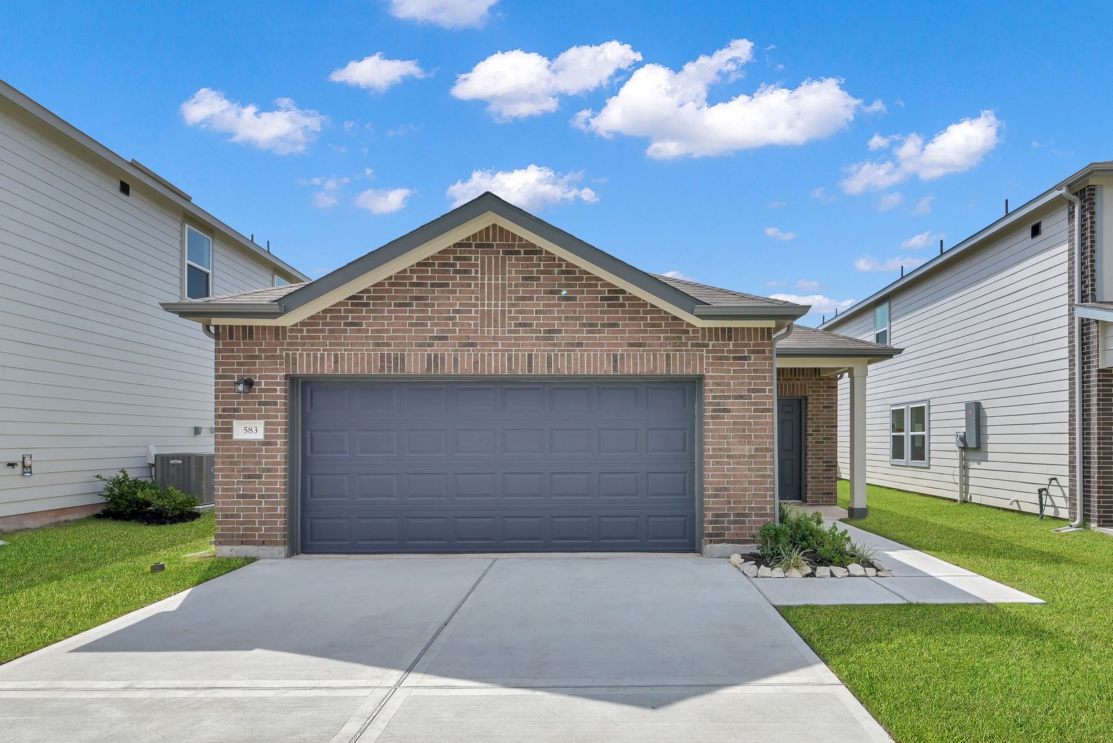 Conroe House: 583 Firemoon St