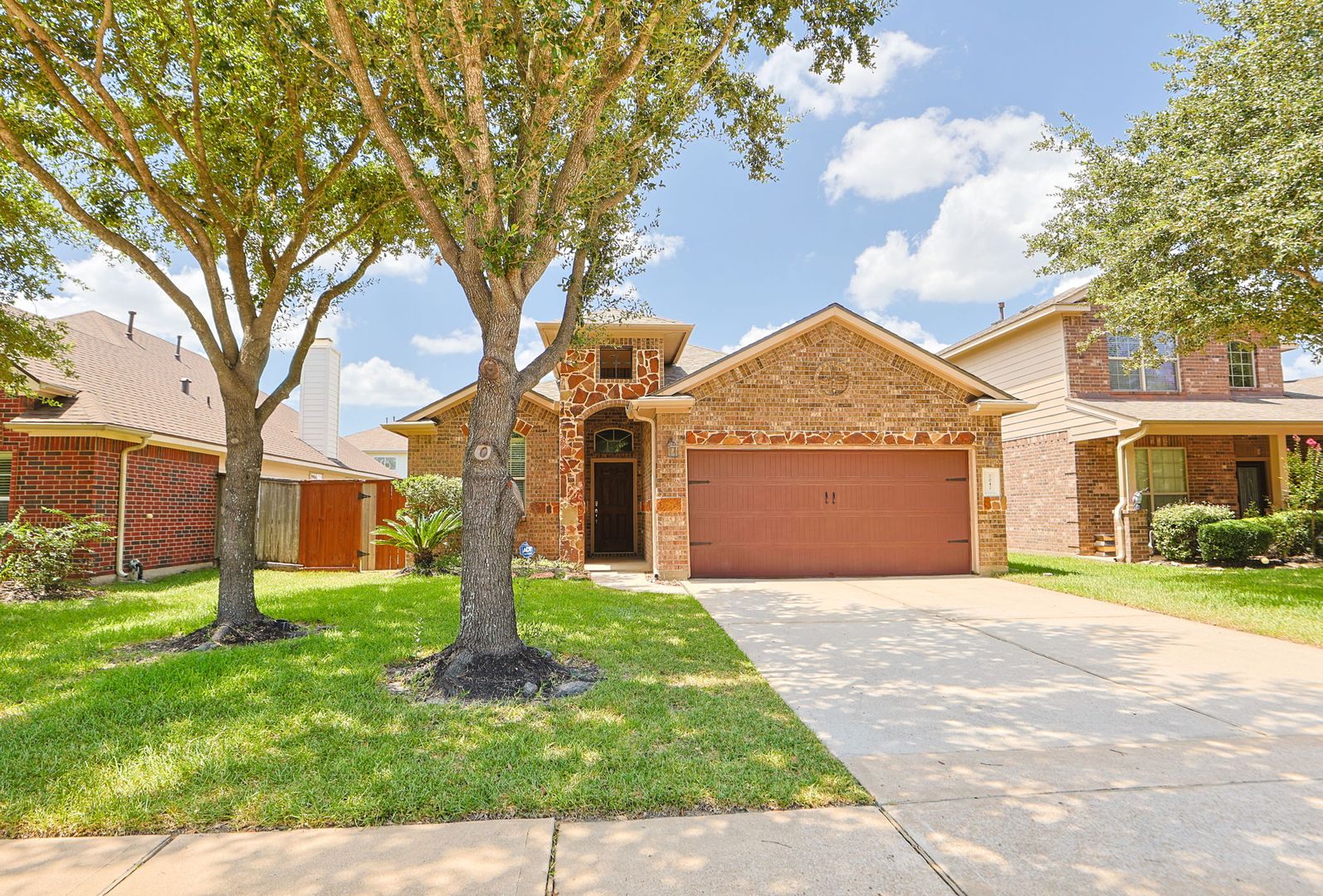 Spring House: 7042 Windy Run Ct