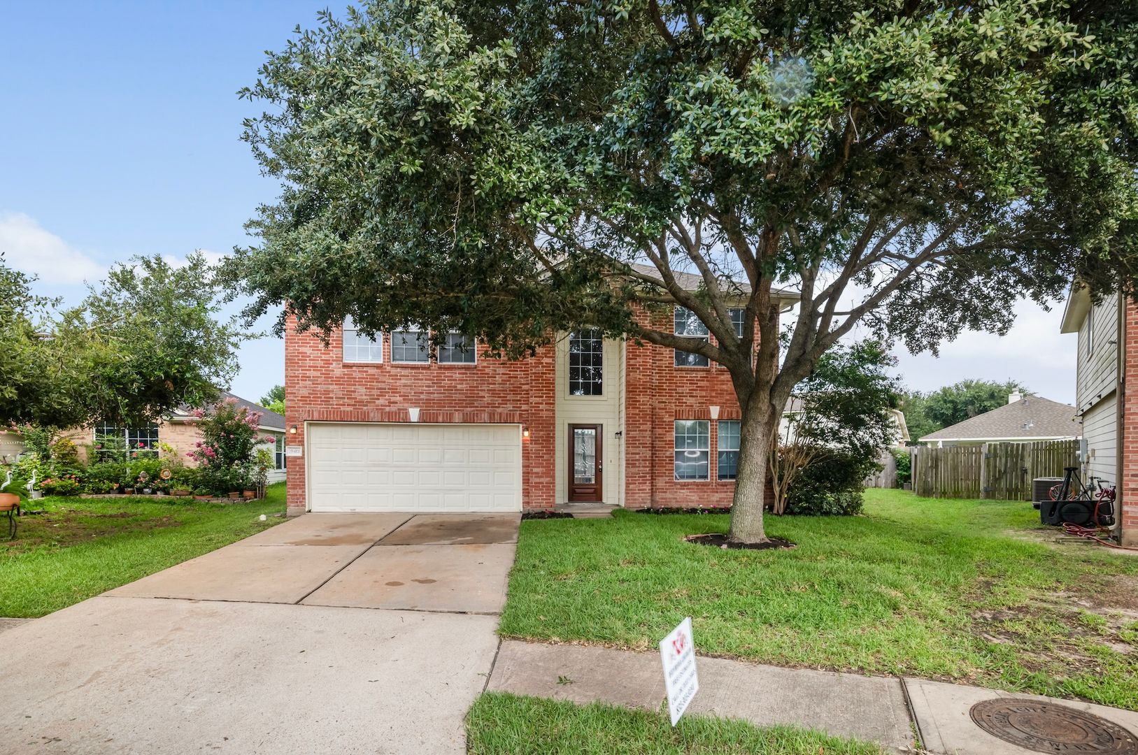 For Lease | 4 Bed, 2.5 Bath | 2,357 Sq Ft | Bear Creek Meadows |