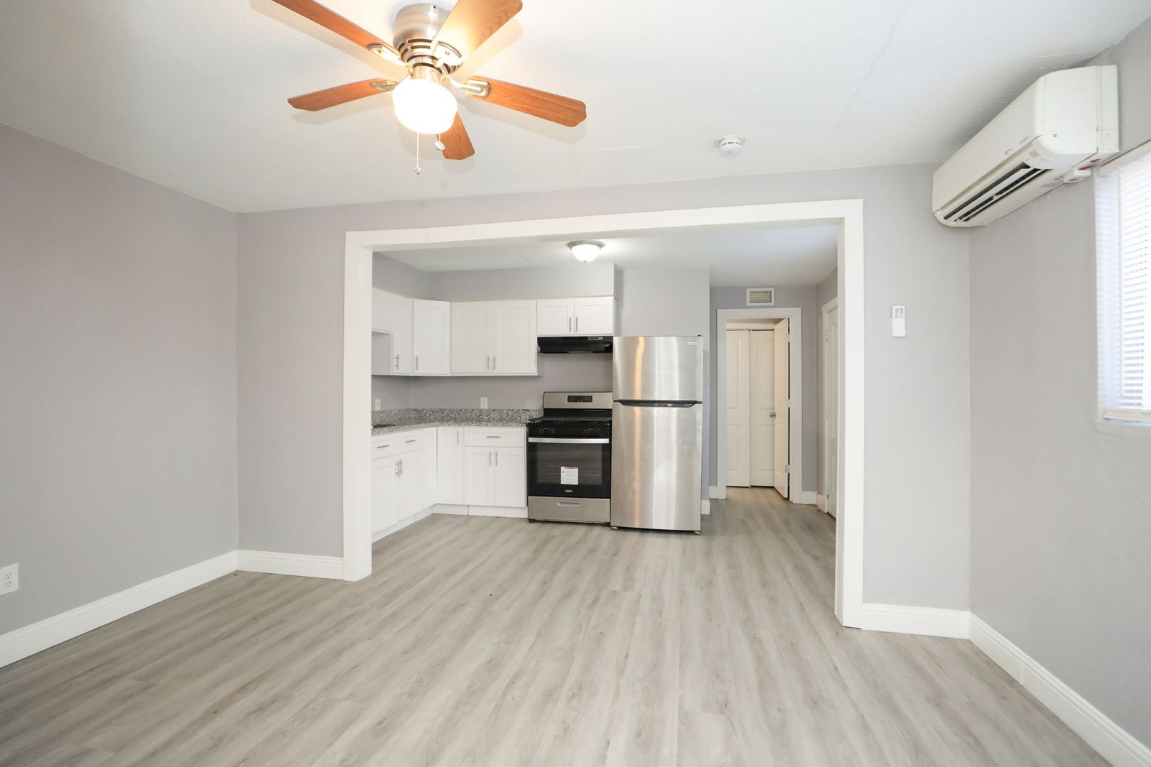 Houston House: 8127 Colonial Ln Unit 2