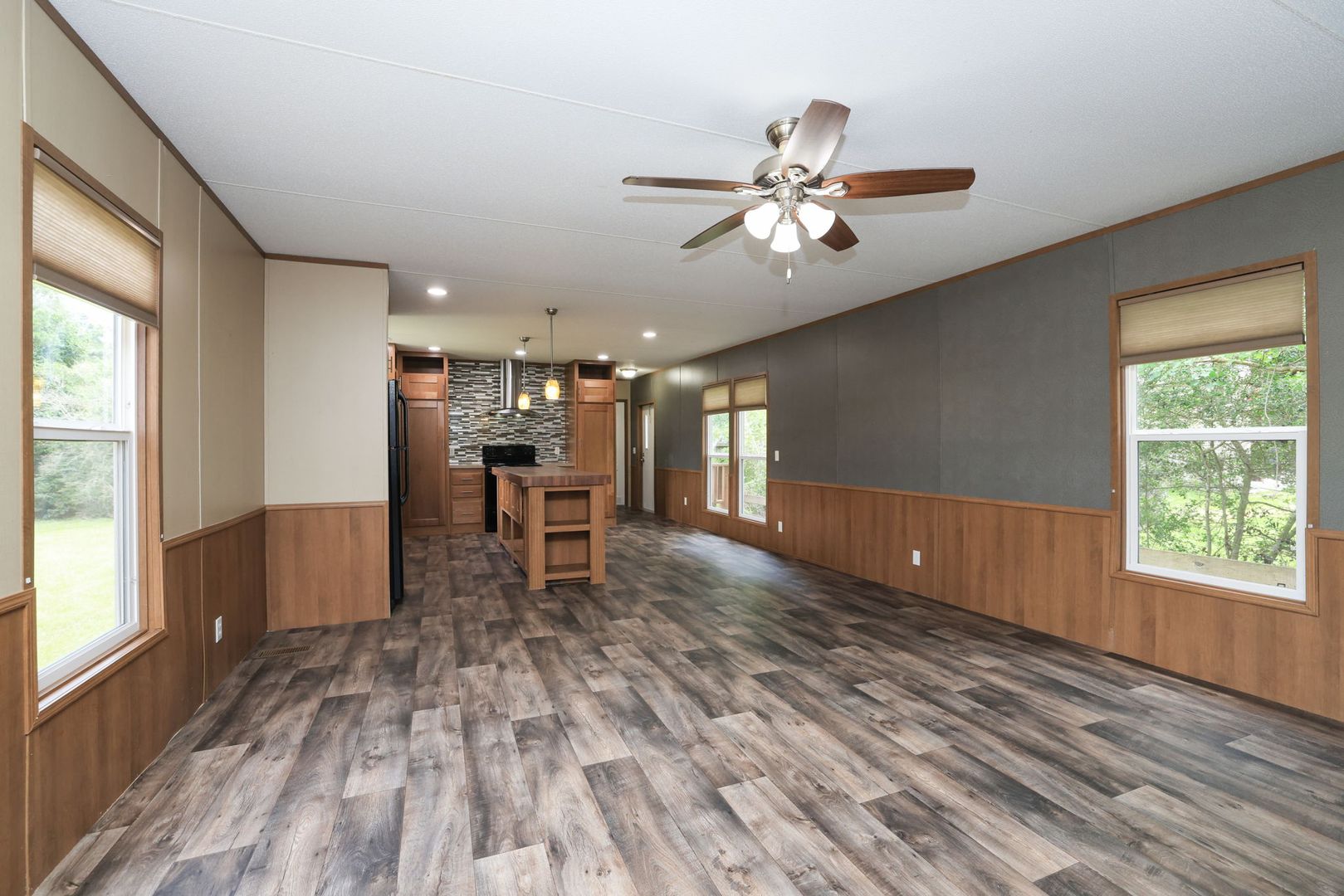 Ansley Rd 33940 11 of 12