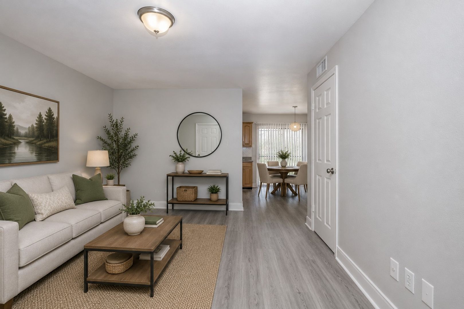Houston House: 9834 Denning Dr