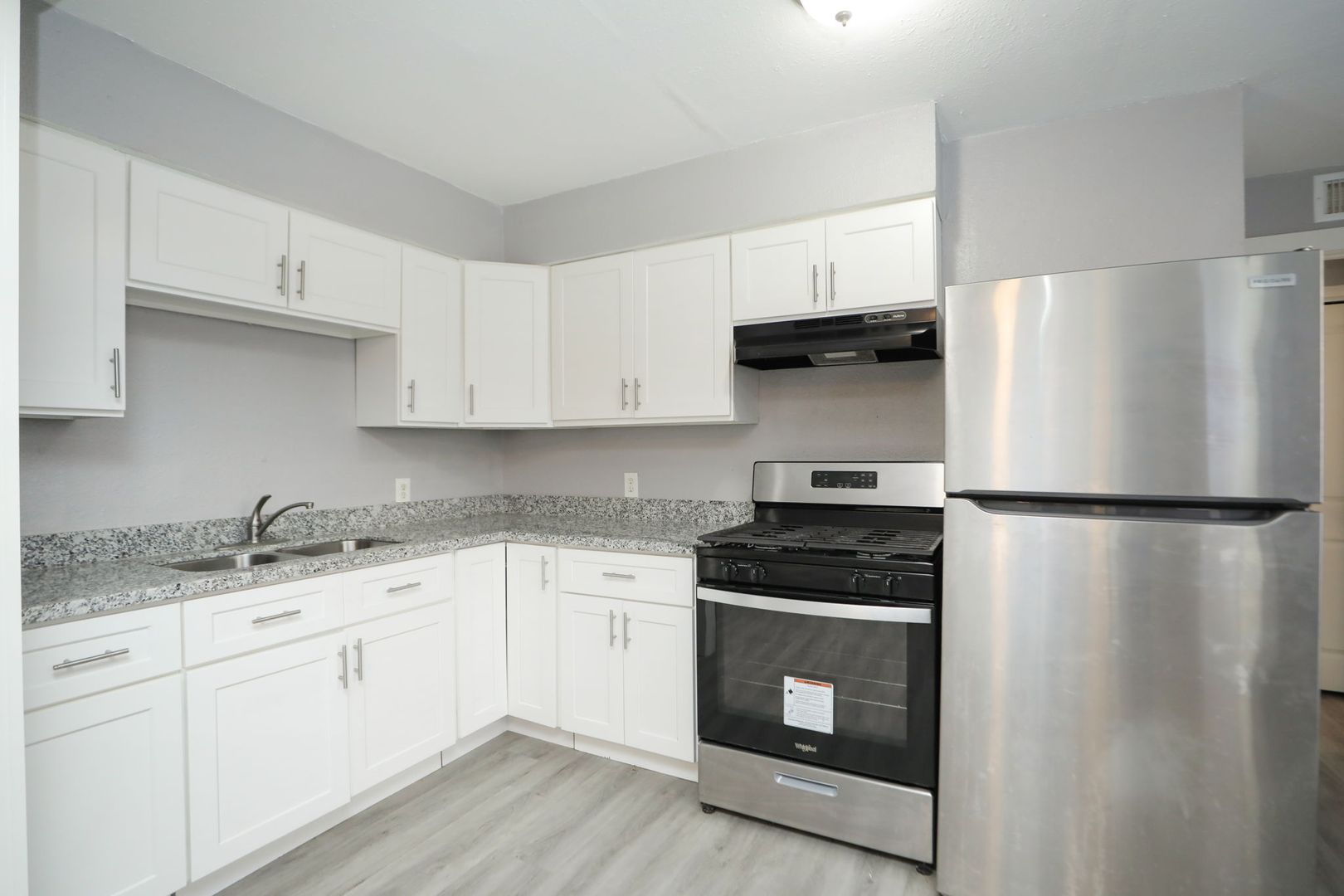 Colonial Ln 8127 Unit 2 7 of 12