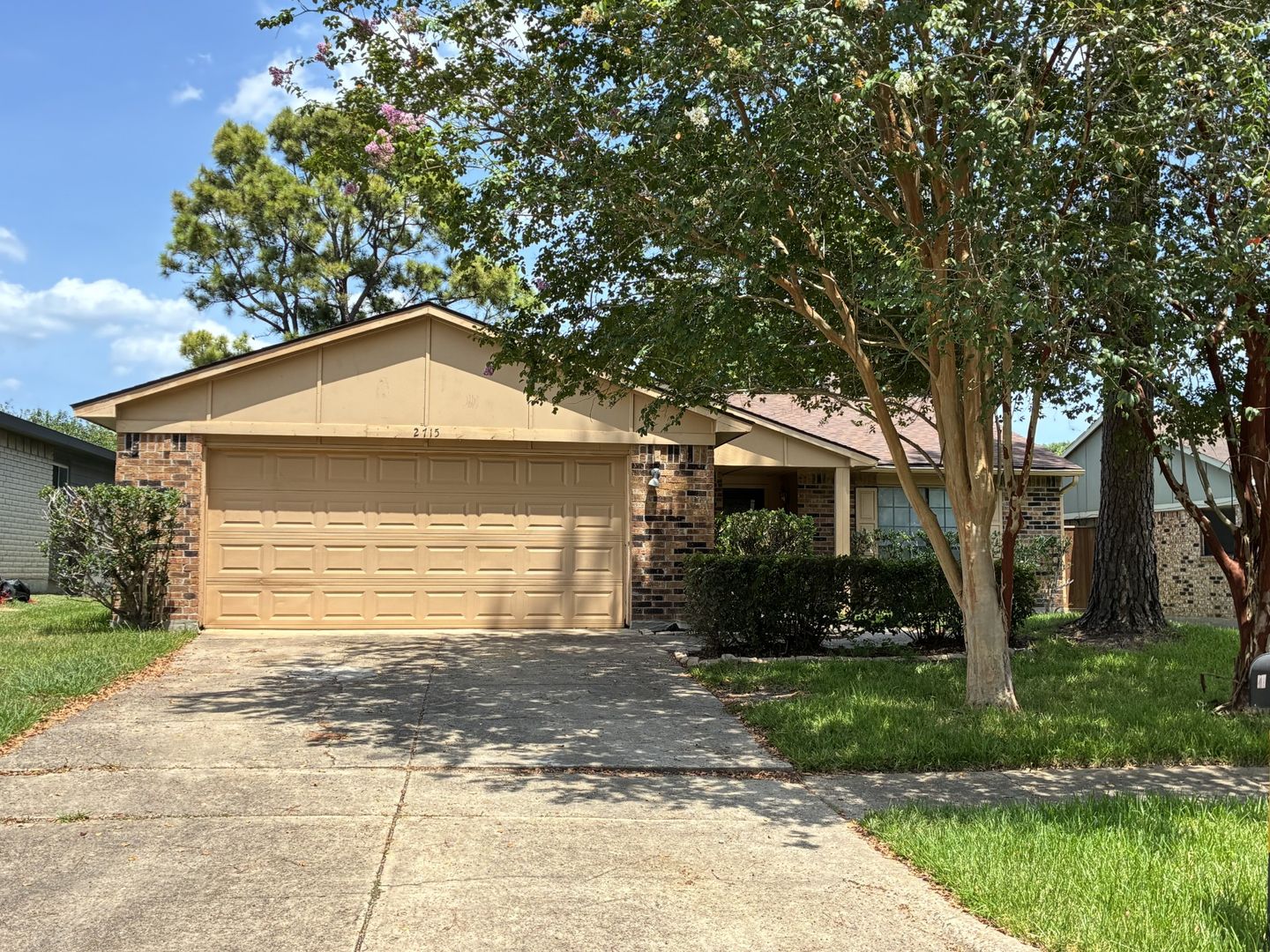 Humble House: 2715 Kingfisher Drive