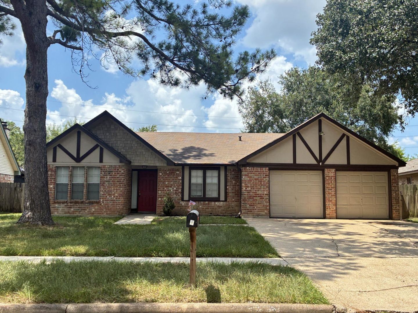 Houston House: 10314 Autumn Harvest Dr