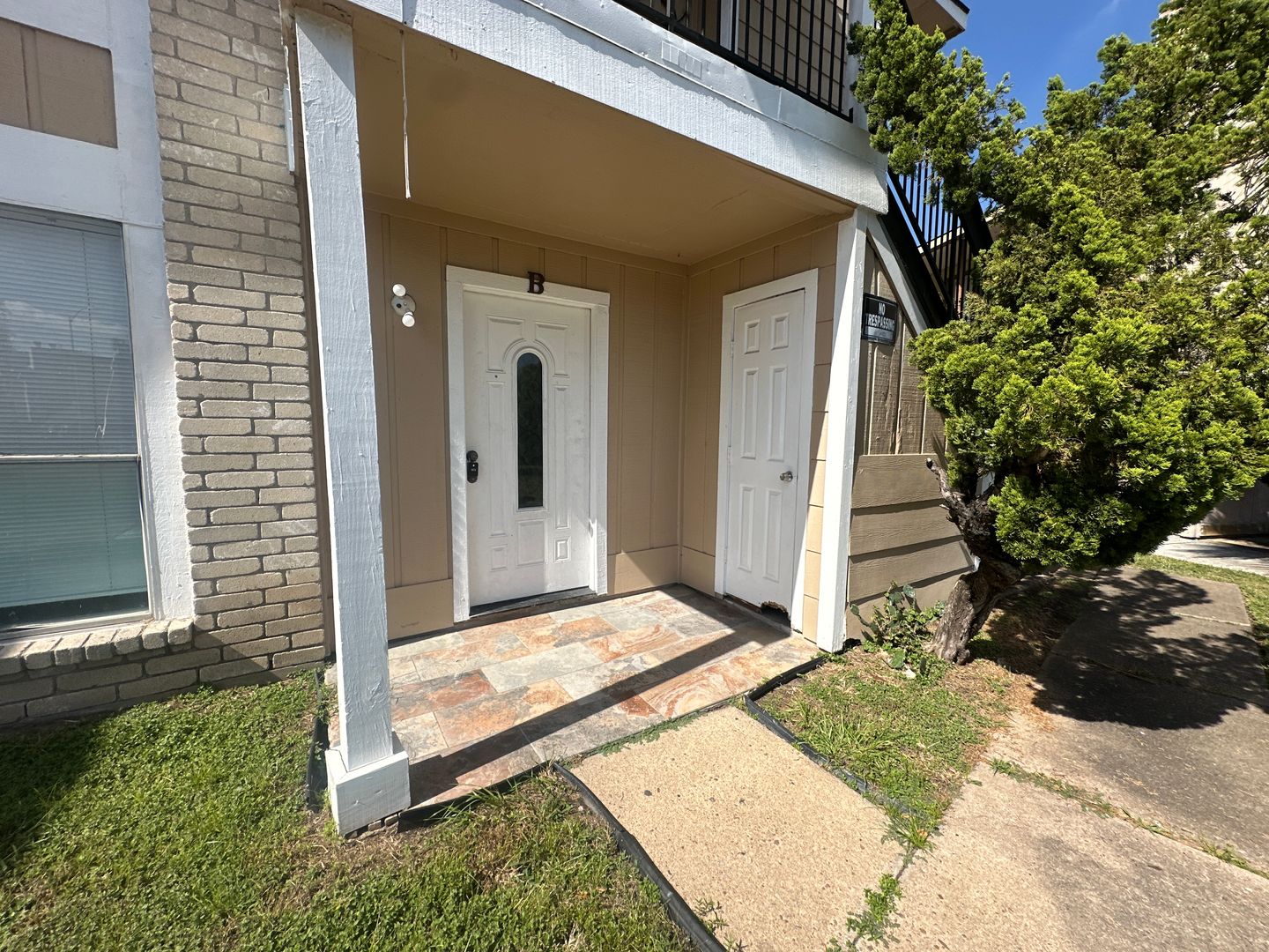 Stafford House: 11506 Meadow Pines Court #B