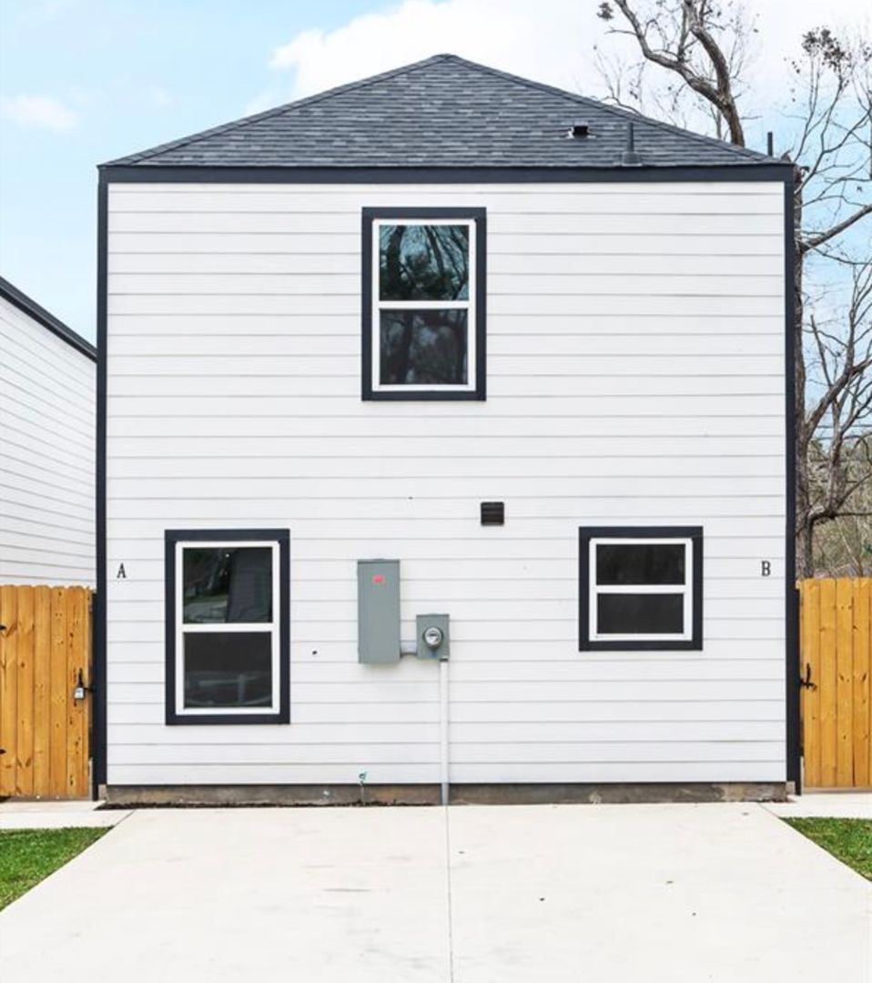 Houston House: 7804 Crestview Dr Unit A