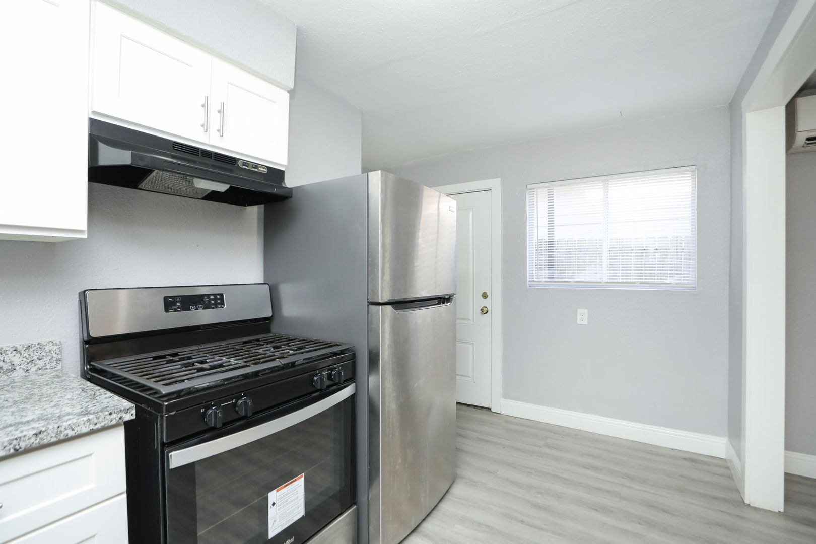 Colonial Ln 8127 Unit 2 10 of 12