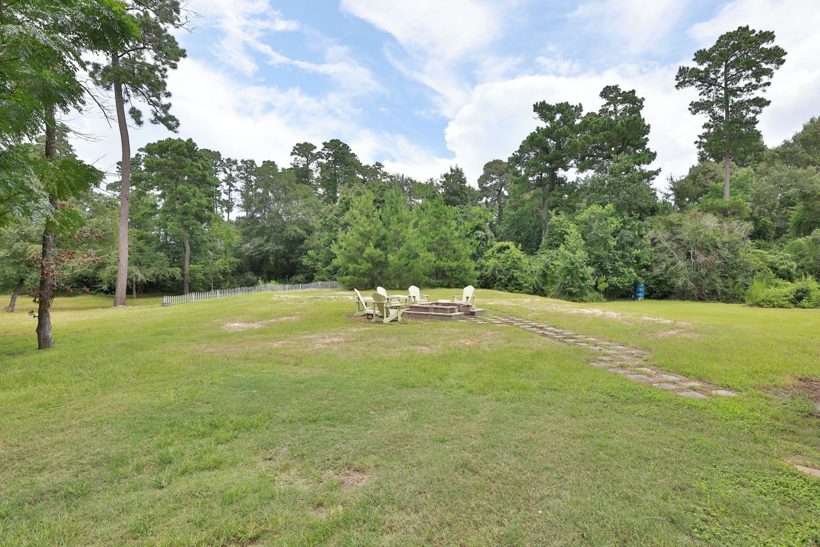 Ansley Rd 33940 2 of 12