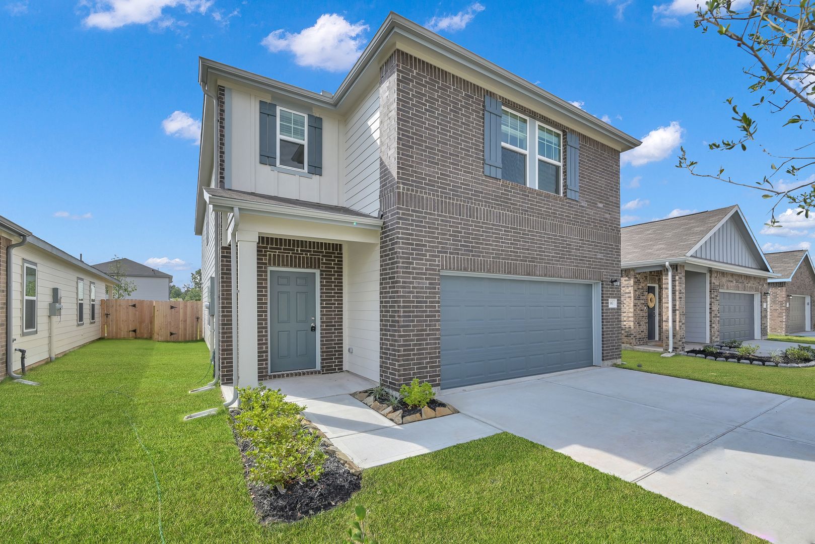 Conroe House: 587 Firemoon St.