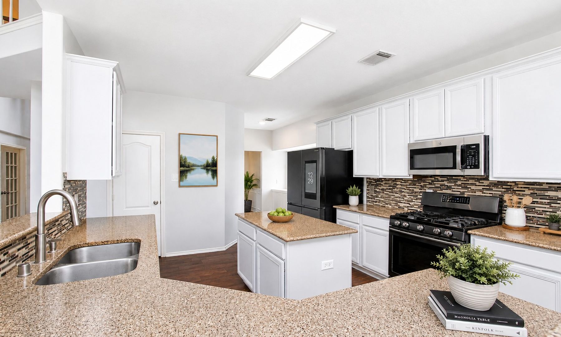 Houston House: 10314 Cliff Haven Ct