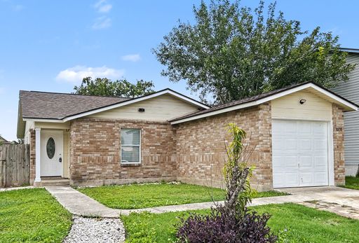 Remodeled Far West-Side Home with Spacious Backyard – photo 1