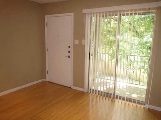 Adorable 1 bedroom apartment – photo 1