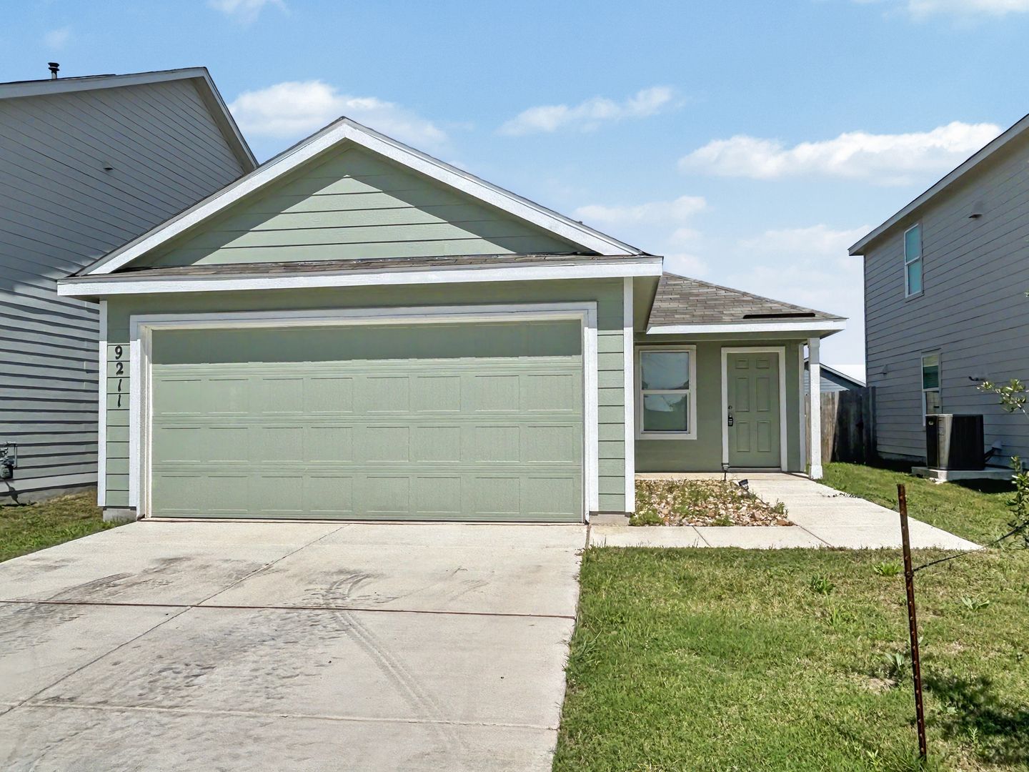 Seguin House: 9211 Saint Jerome