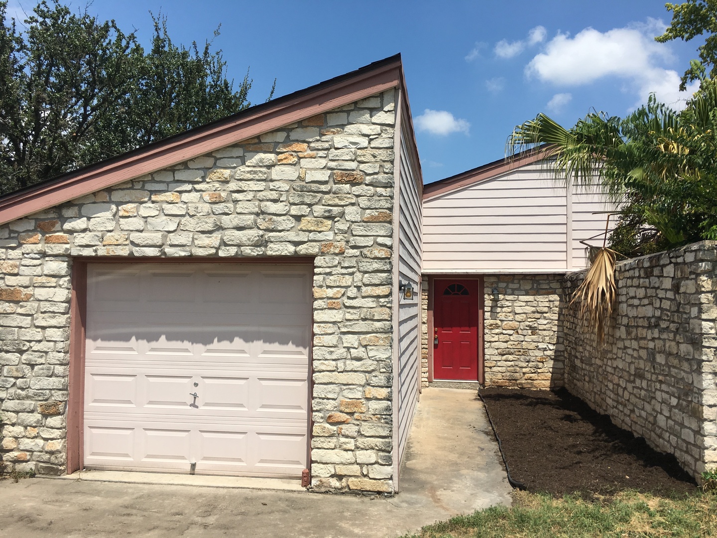 Austin Apartment: 906 Sirocco Drive