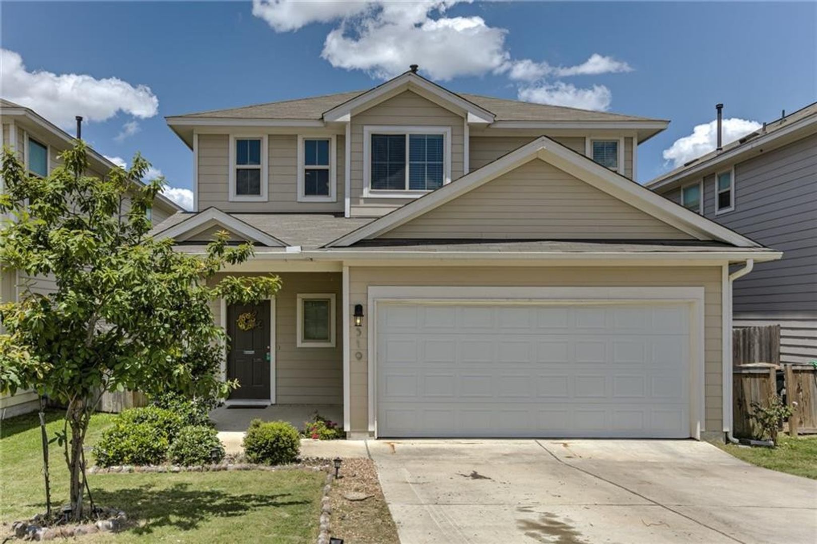 Buda House: 519 Twisted Oaks Lane