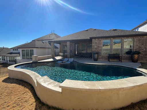Beautiful 4/3 WITH PRIVATE POOL in Travisso – photo 1