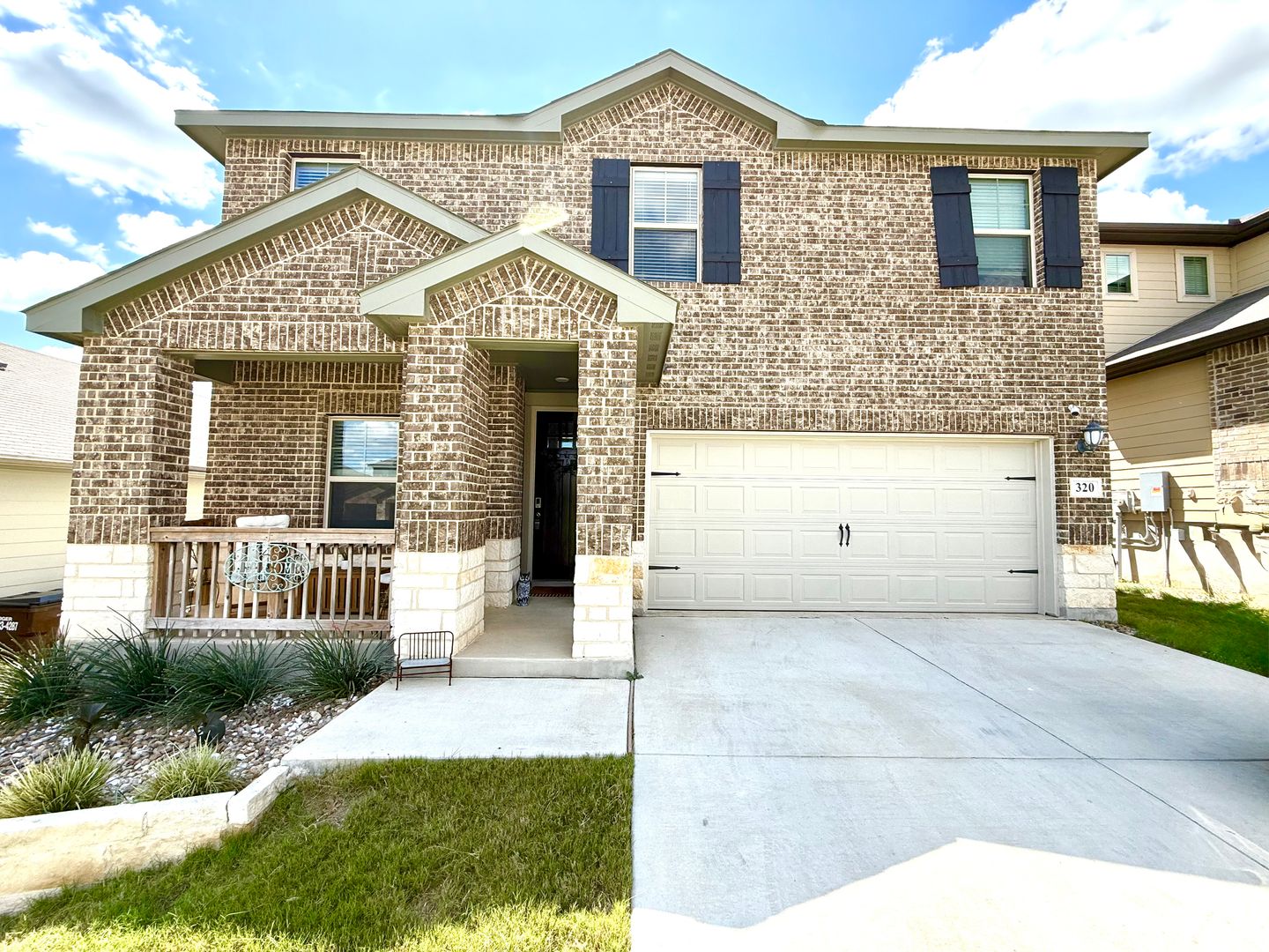 Cibolo House: 320 Goodfella Ave