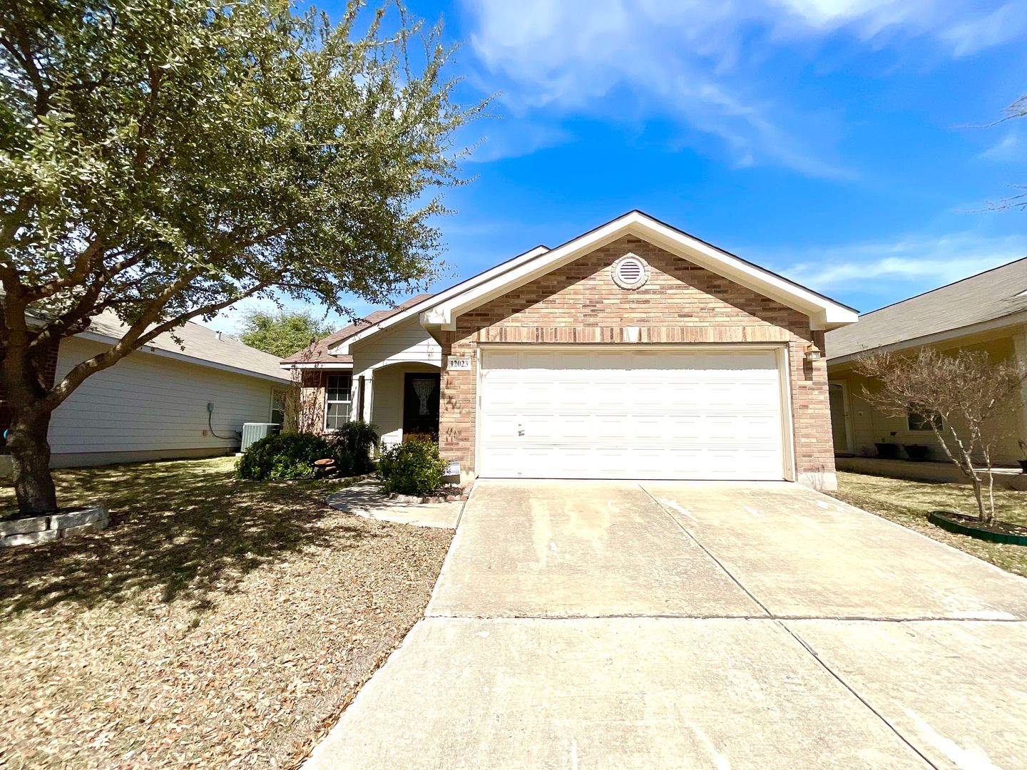 San Antonio House: 12023 Mill Pine