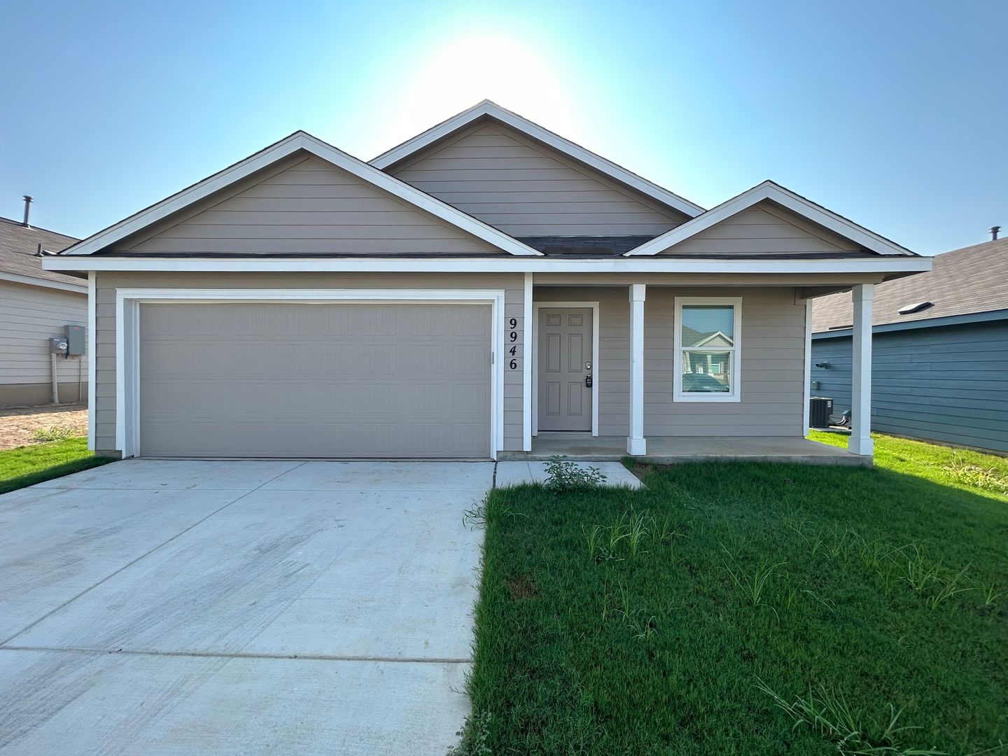 San Antonio House: 9946 Dicket Mead Road