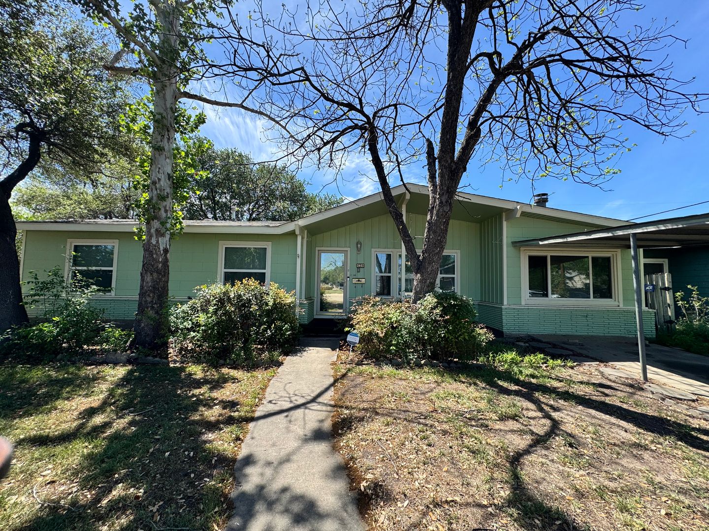 San Antonio House: 134 Lilla Jean Drive