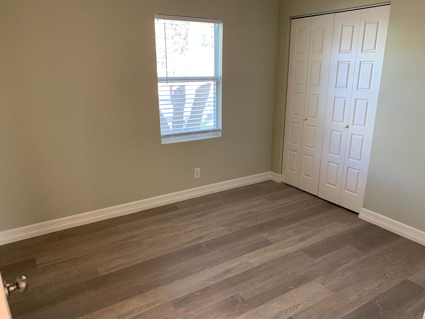 2122 San Luis Street 12 of 12
