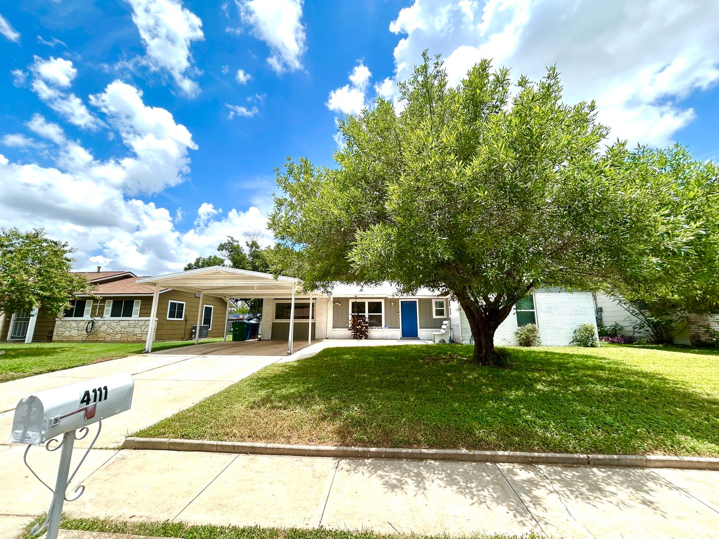 San Antonio House: 4111 Judivan