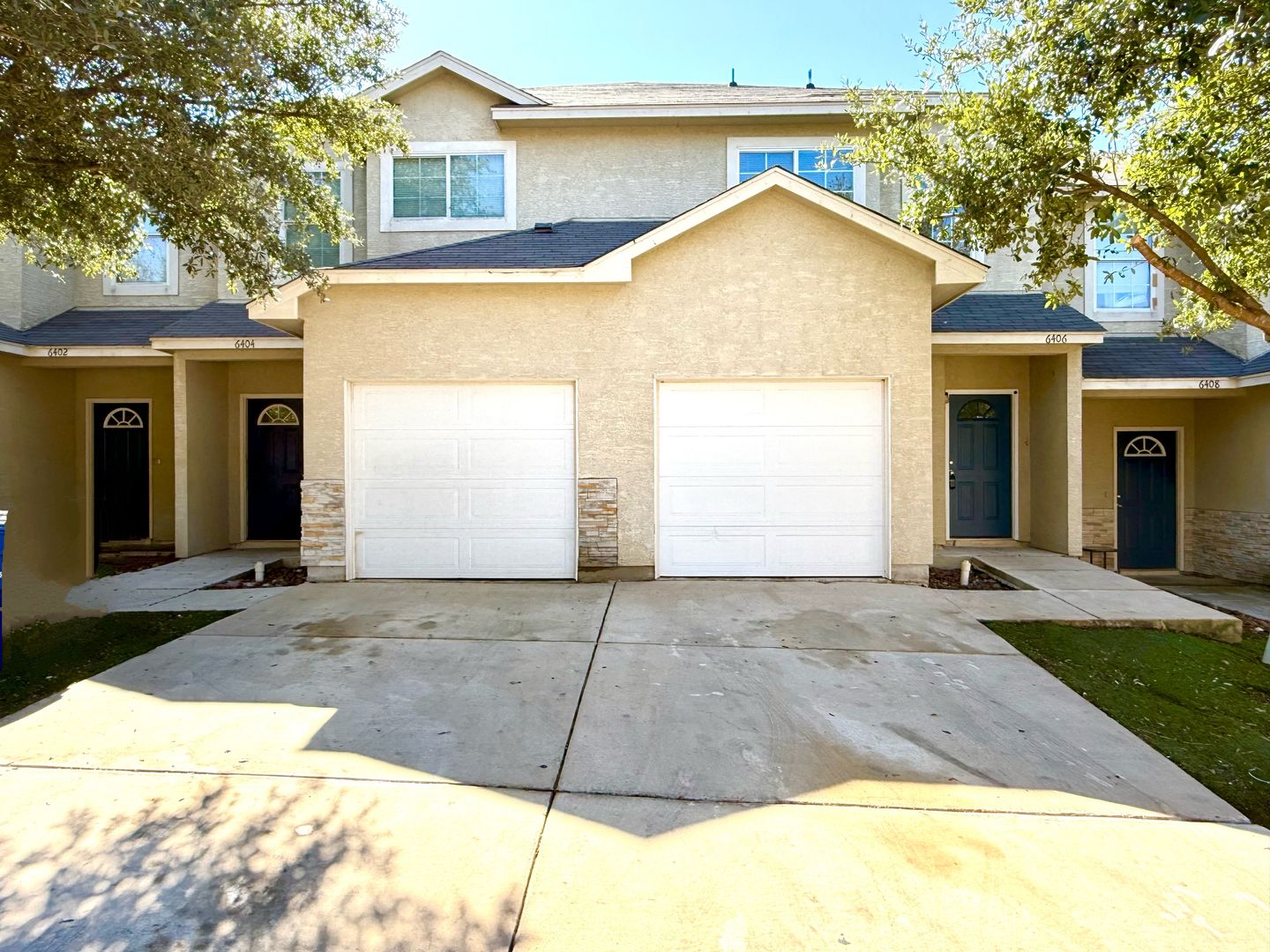 San Antonio House: 6406 Attucks Ln