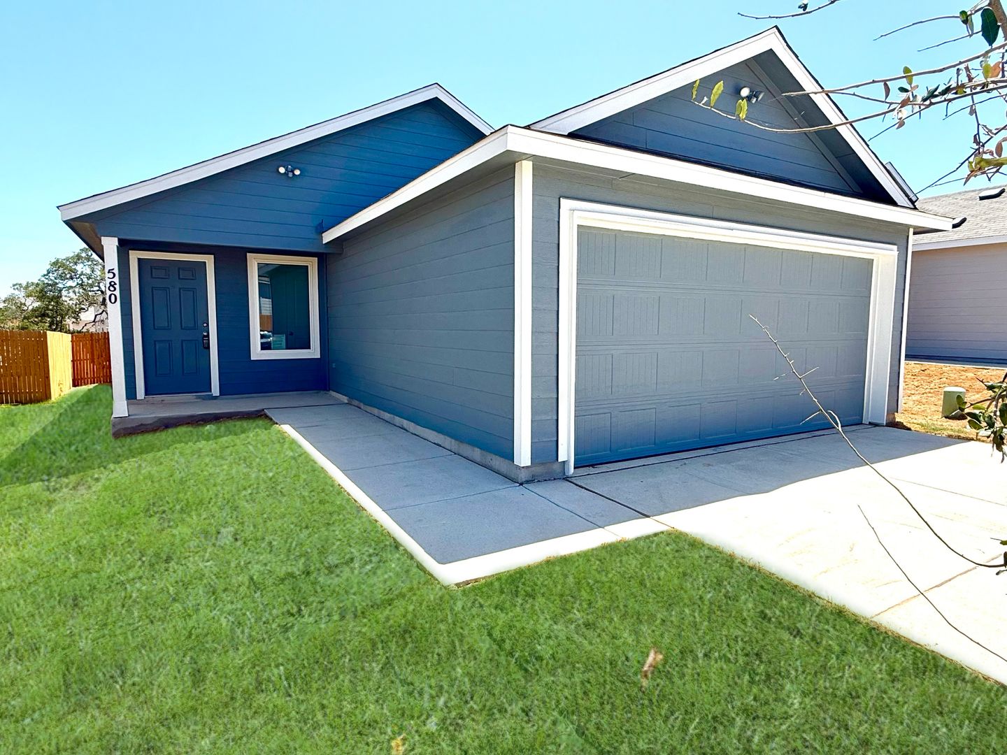 San Antonio House: 580 Paul Canyon