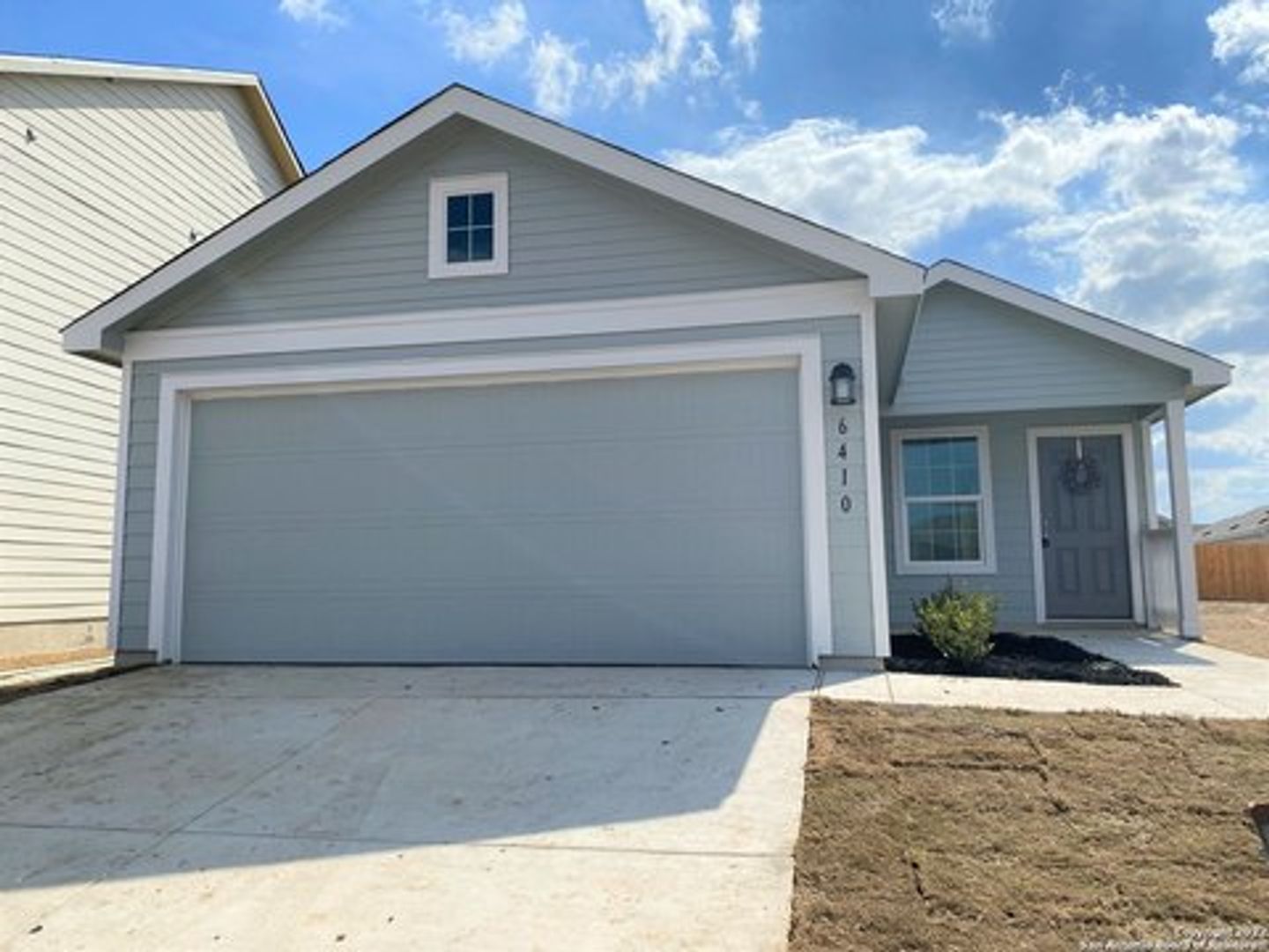 San Antonio House: 6410 Kemper Place