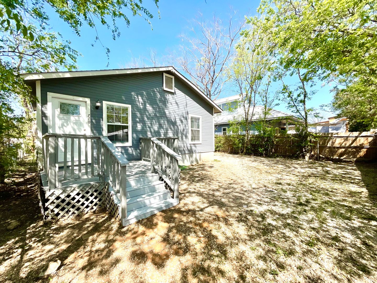 San Antonio House: 710 Virginia Blvd