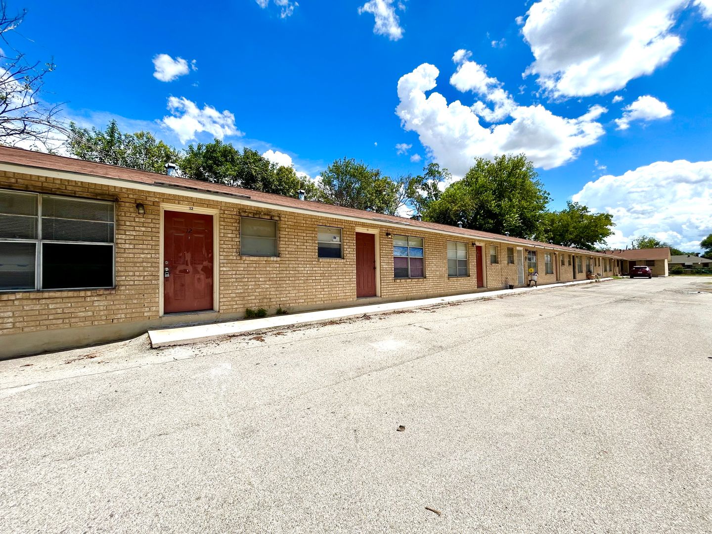 San Antonio Apartment: 643 West Summit Ave