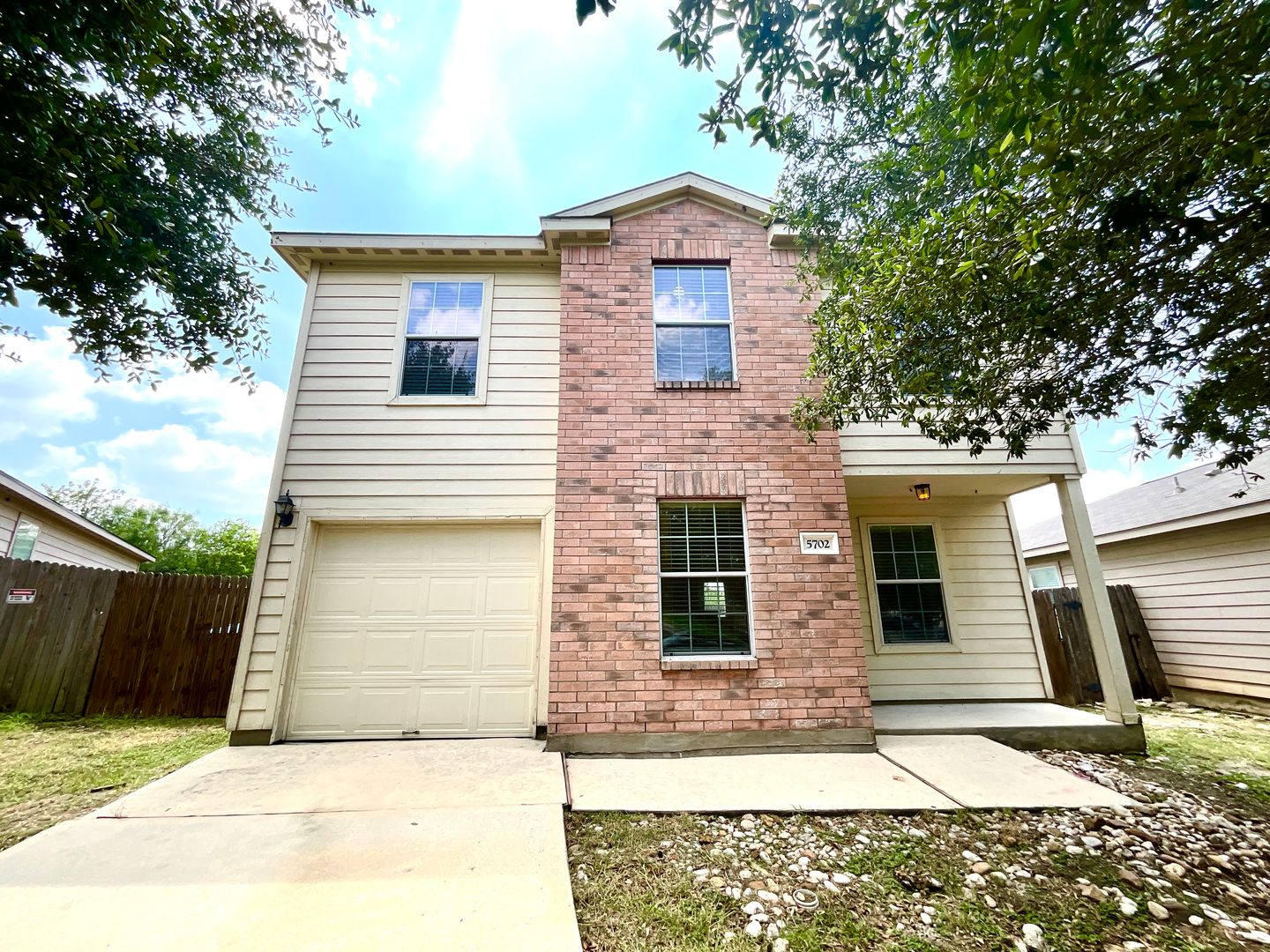 San Antonio House: 5702 Wildcat Cyn