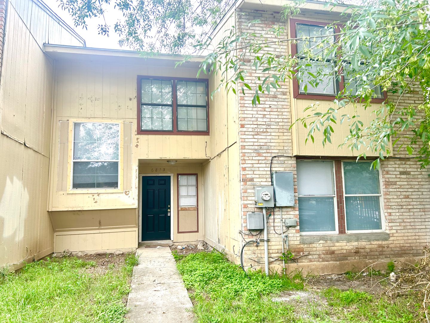 San Antonio House: 6815 Stockport