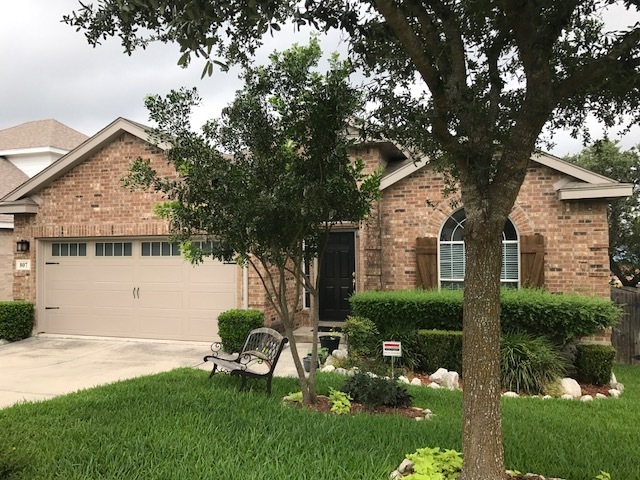 San Antonio House: 807 Windhurst