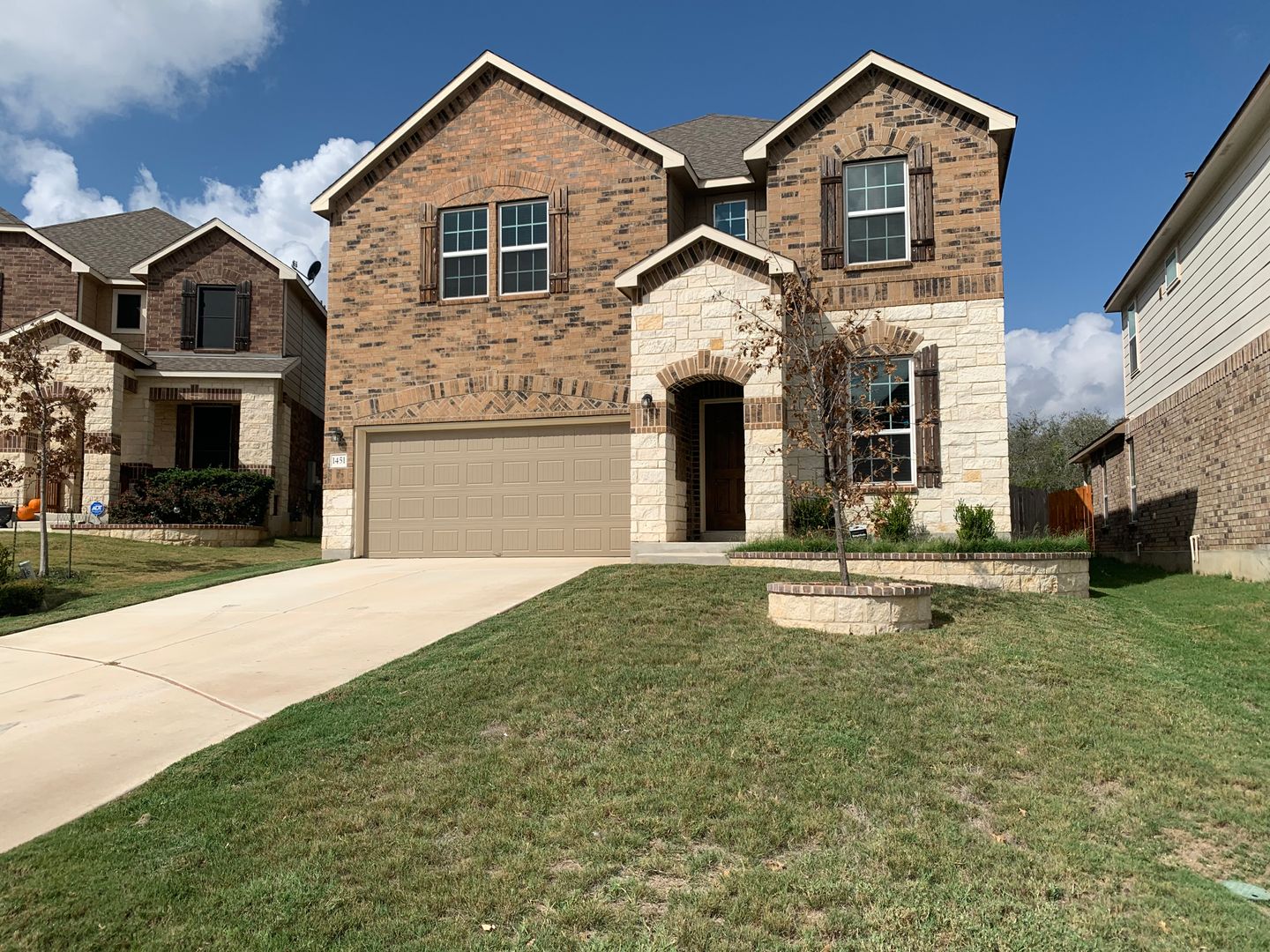 San Antonio House: 1451 Polydora