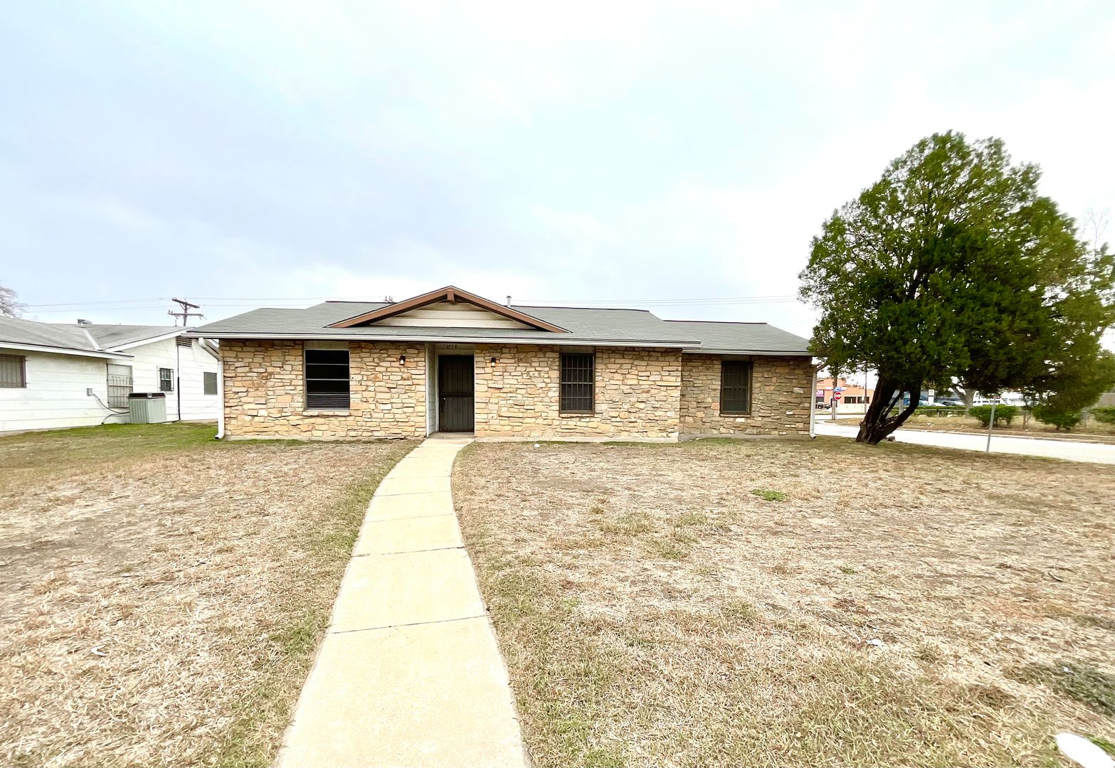 San Antonio House: 1714 Westmar Dr.