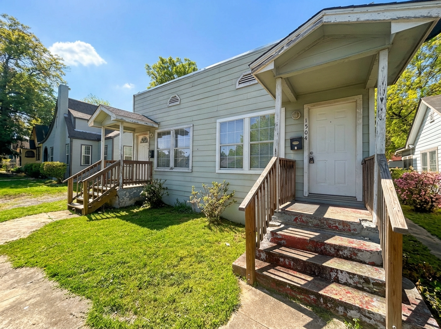 San Antonio House: 1506 Schley Ave