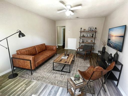 2-Bedroom Home with Water Included & No Carpet- Section 8 Accepted! – photo 1
