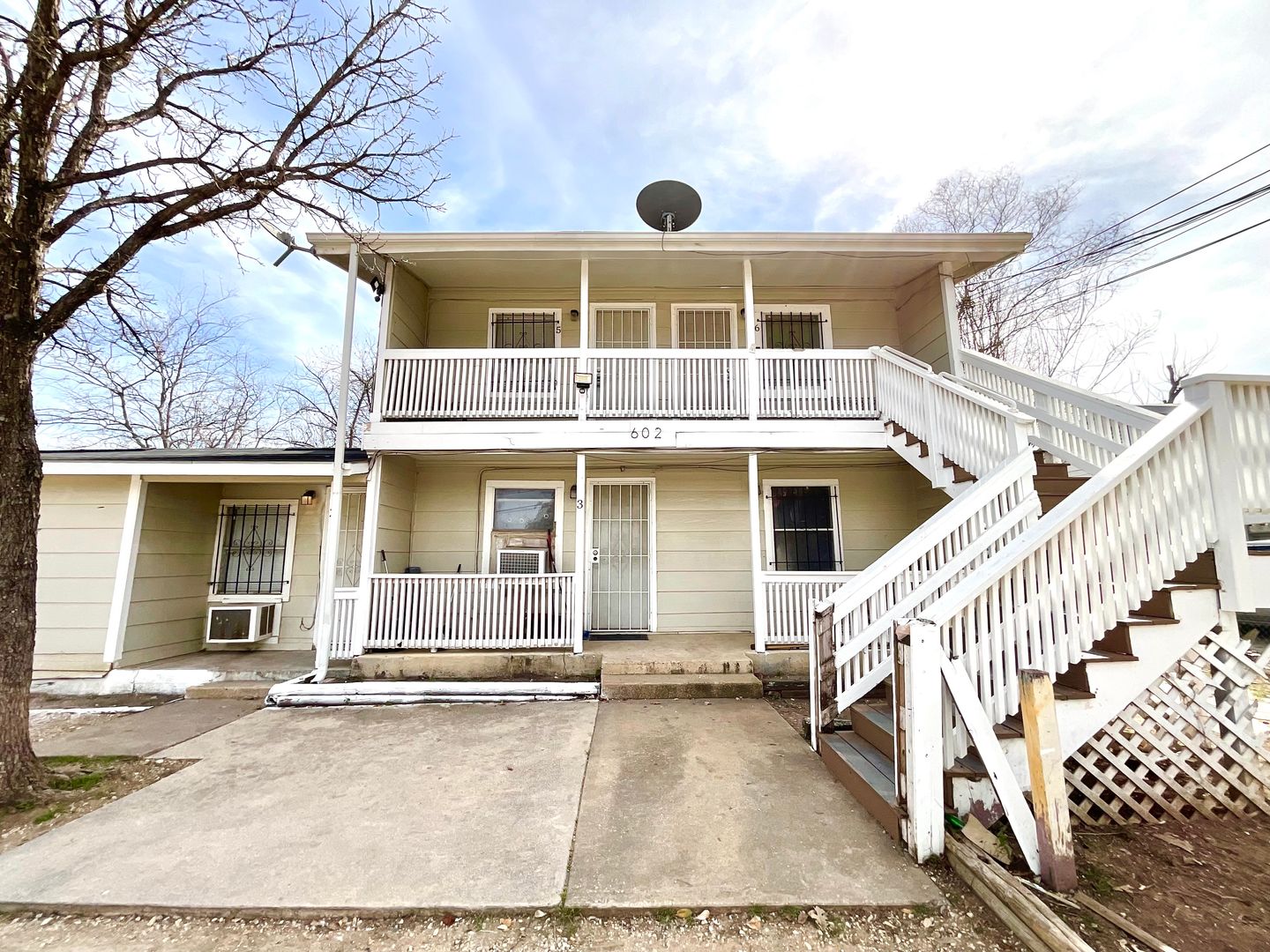 San Antonio Apartment: 602 Lovett Ave