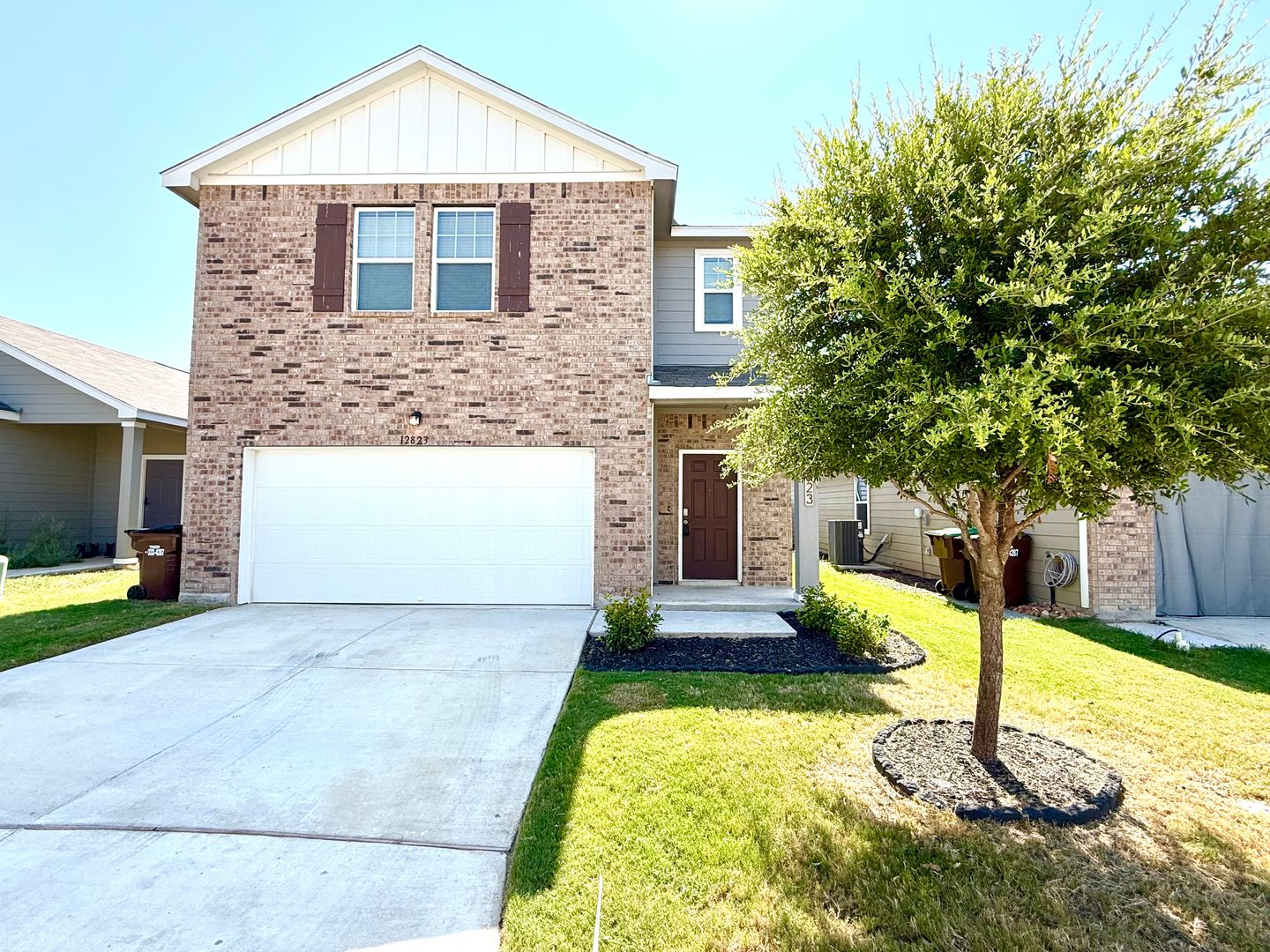 San Antonio House: 12823 Cygnus