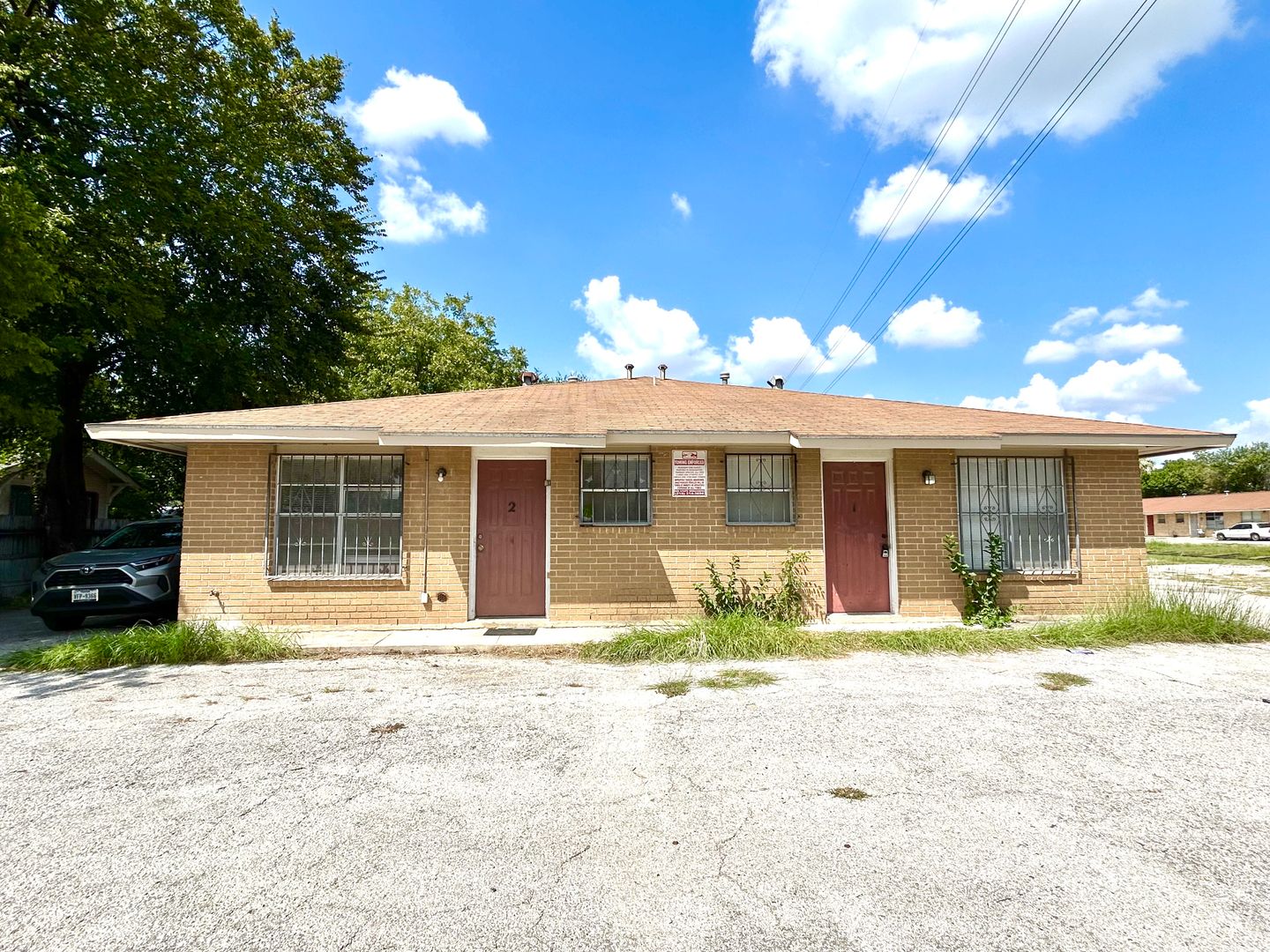 San Antonio Apartment: 703 West Summit Ave