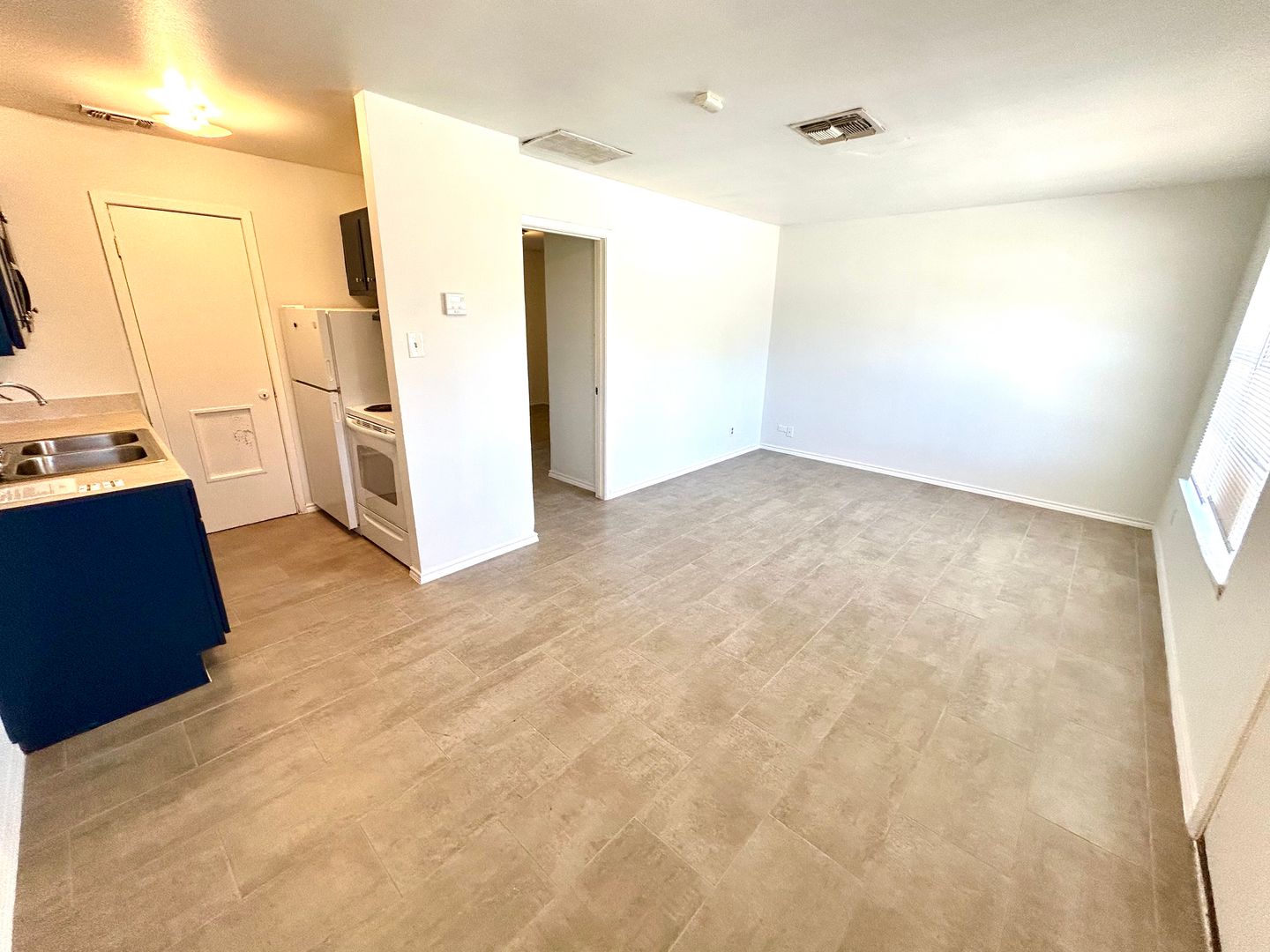 San Antonio Apartment: 643 West Summit Ave