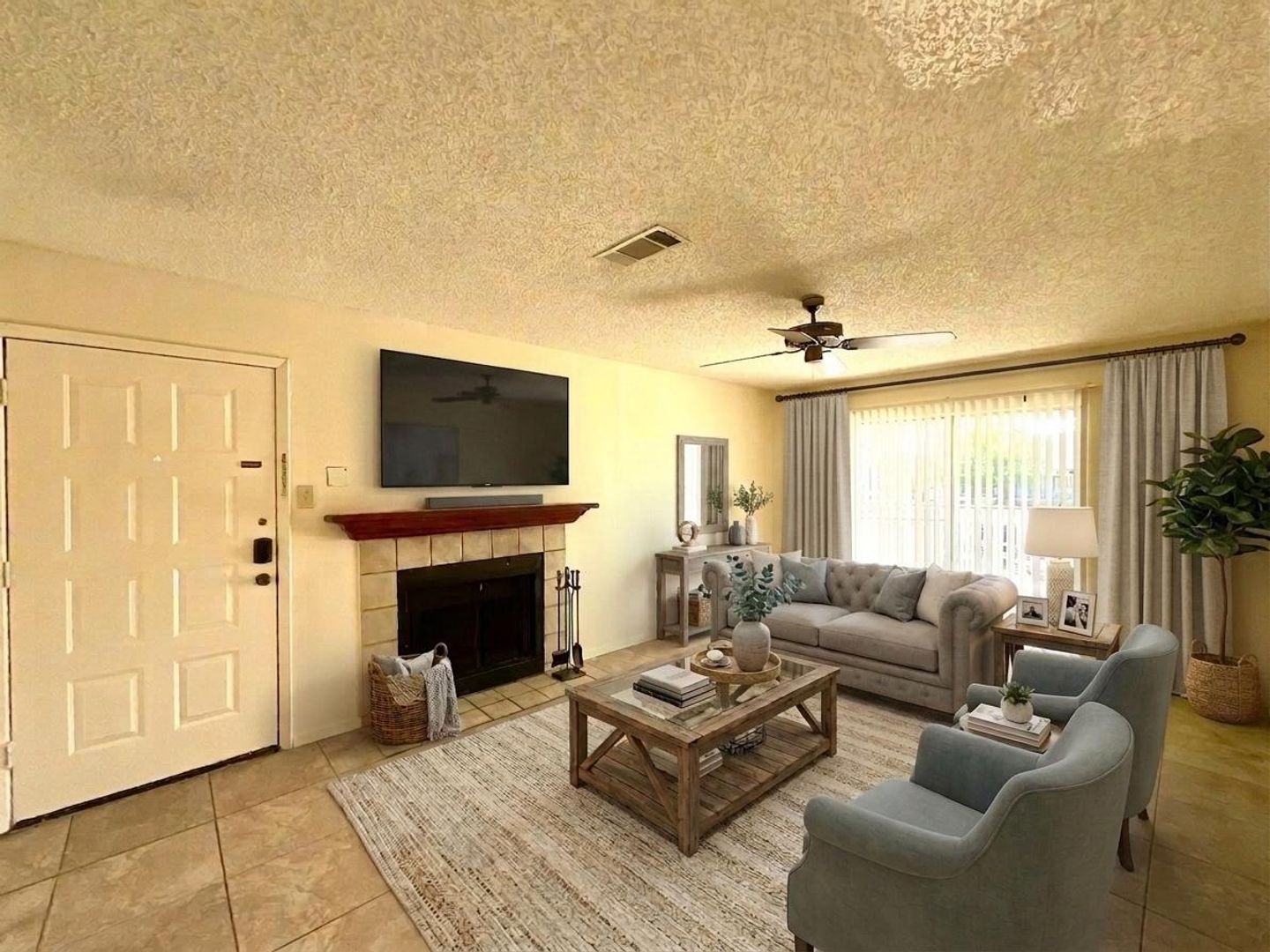 San Antonio House: 14343 Judson Rd APT 407