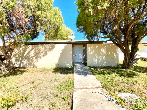 Single-Story Home in Converse – Central Air, Fenced Yard & W/D Connections! – photo 1