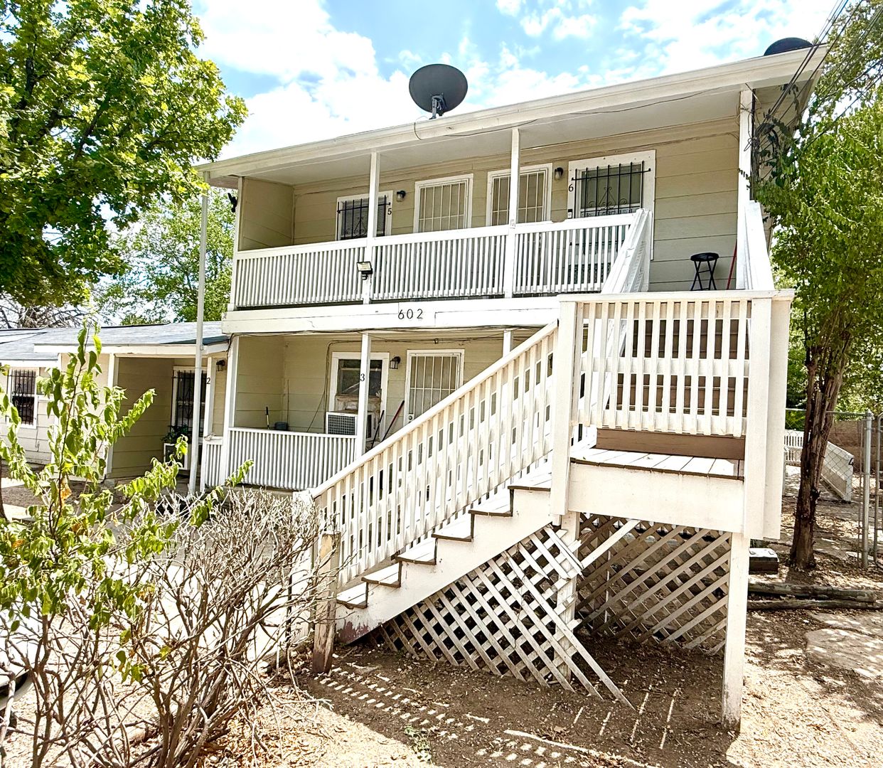 San Antonio Apartment: 602 Lovett Ave