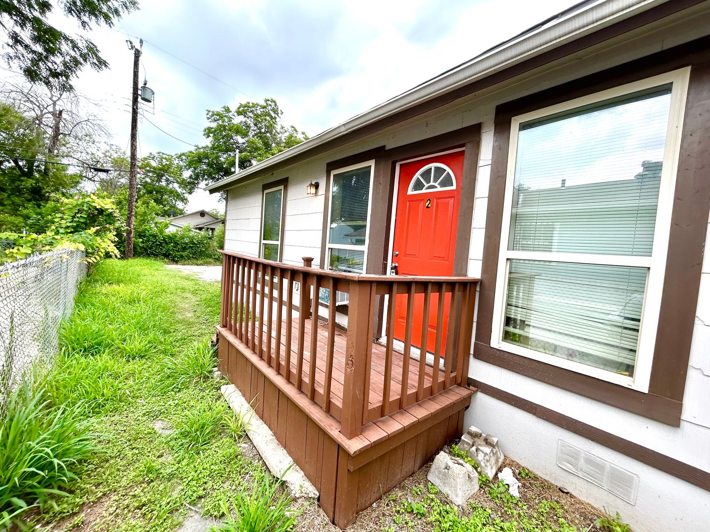San Antonio House: 1222 Fenfield Avenue, Unit 2