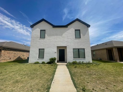 Amazing 4/3 Home with 2 Car Garage! – photo 1