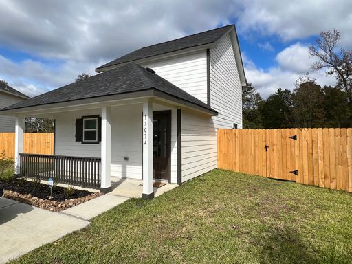 3 Bedroom Rental – 17074 Marie Village Dr, Conroe, TX 77306