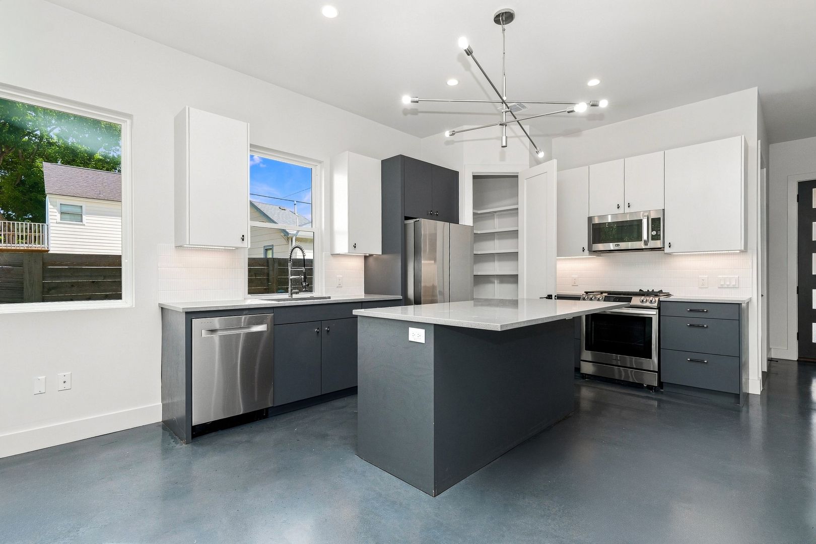 Premium Central Austin Property 6 of 12